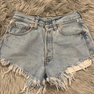 Levi jean shorts